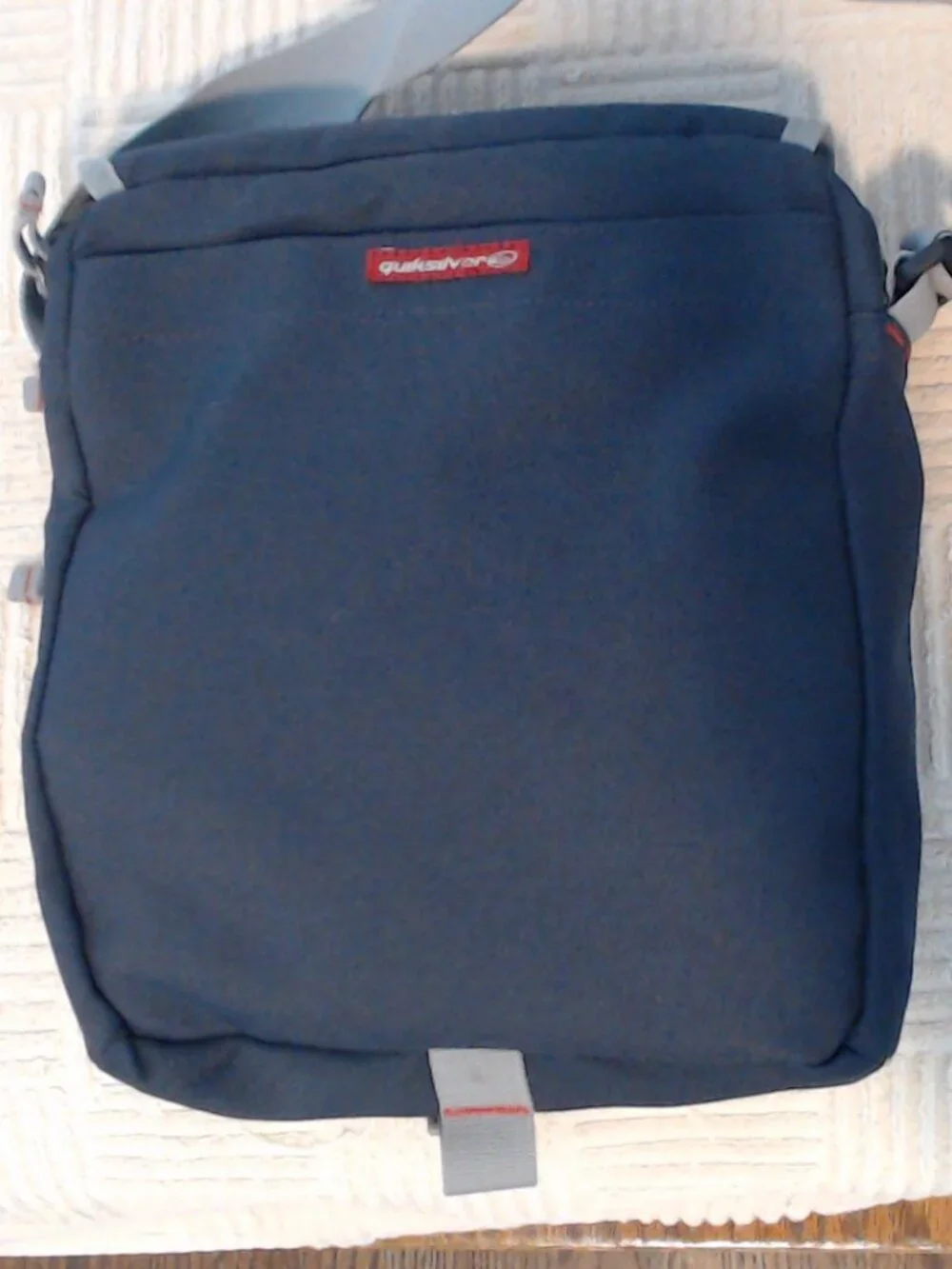Quicksilver Y2K Gray messenger bag GREAT FOR TRAVEL!